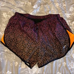 🚚MOVING SALE MUST GO Nike running shorts